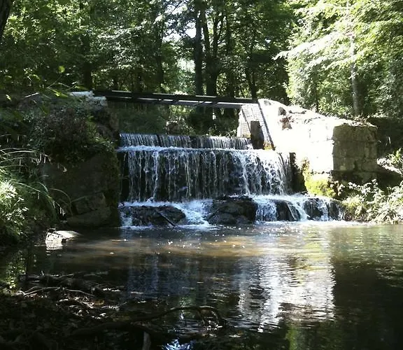 Le Pavillon Du Lac Дом отдыха *