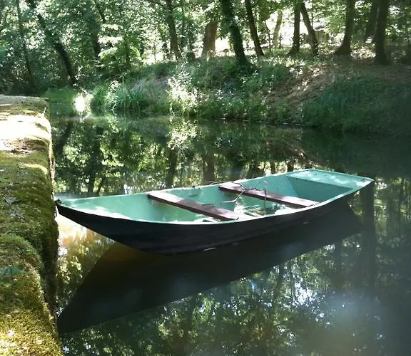 Дом отдыха Le Pavillon Du Lac La Brede