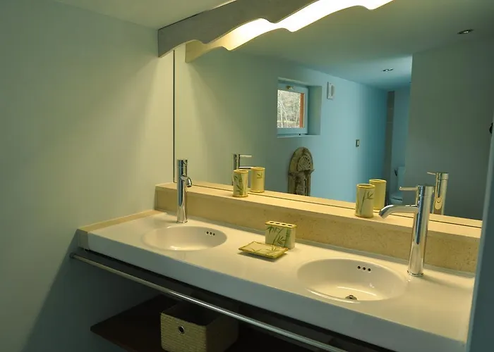 Le Pavillon Du Lac Дом отдыха La Brede